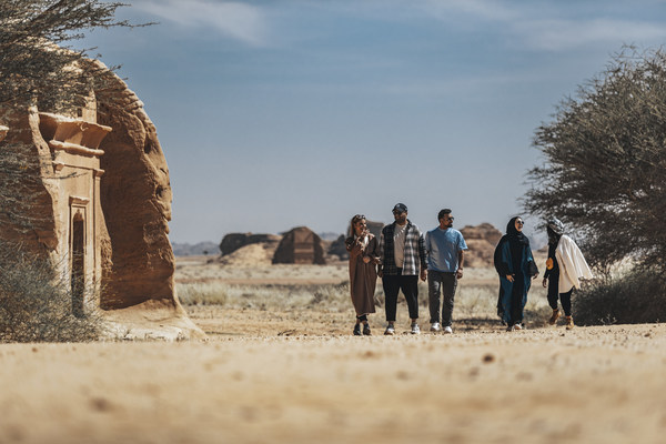 Tourists_in_AlUla_Saudi_Arabia